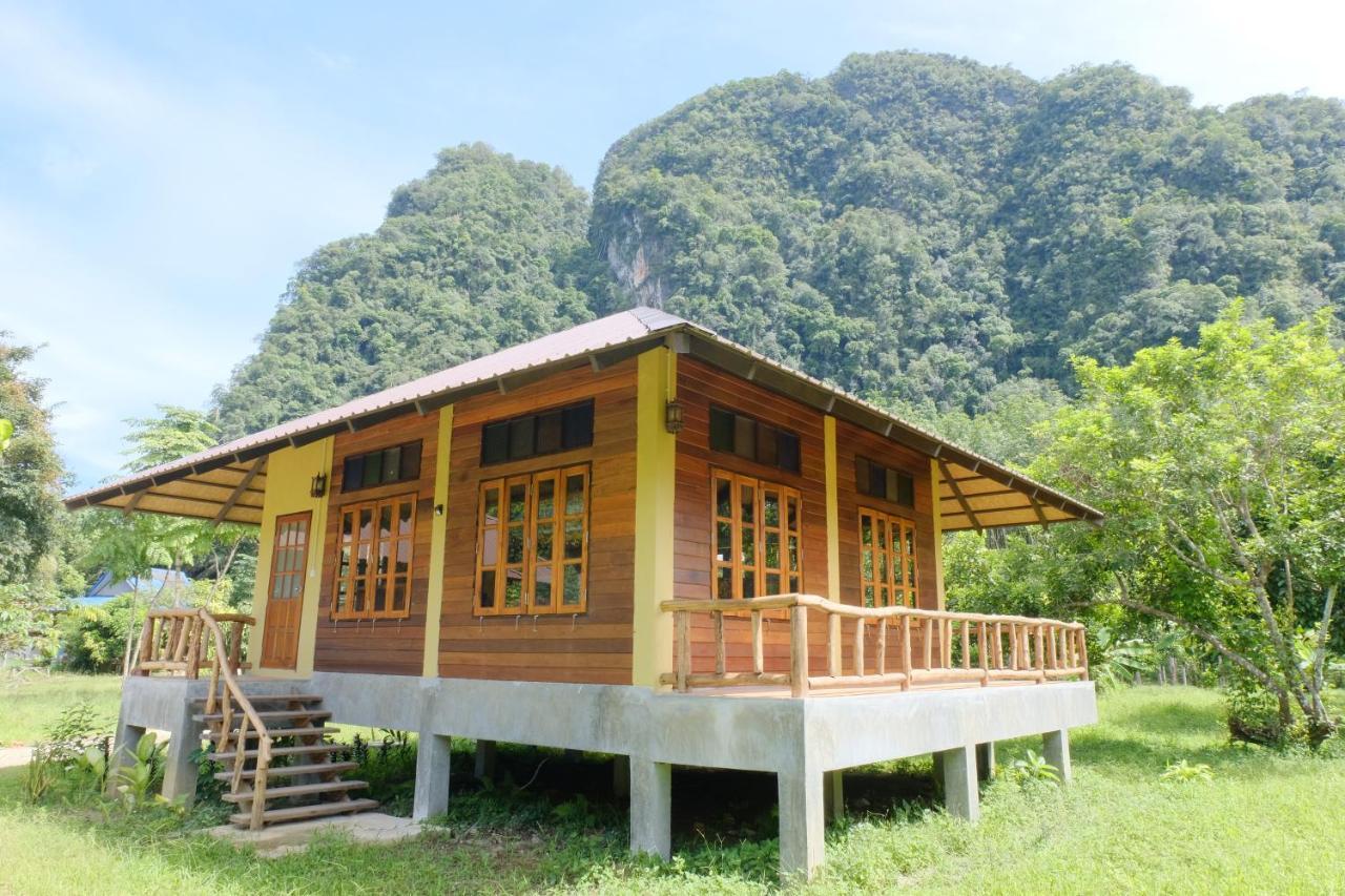 Monkey Mansion - Jungalows & Tours Khao Sok National Park المظهر الخارجي الصورة