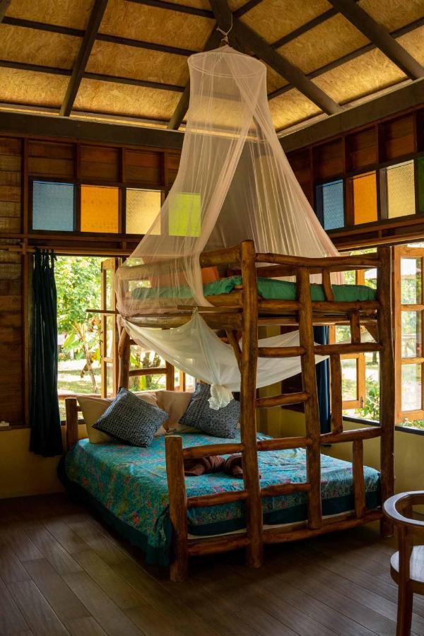 Monkey Mansion - Jungalows & Tours Khao Sok National Park المظهر الخارجي الصورة