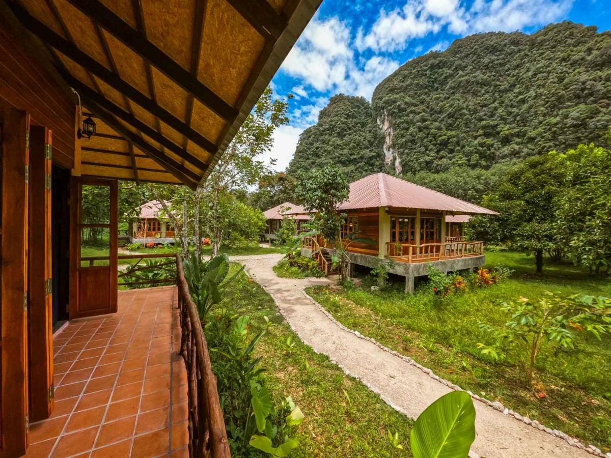 Monkey Mansion - Jungalows & Tours Khao Sok National Park المظهر الخارجي الصورة