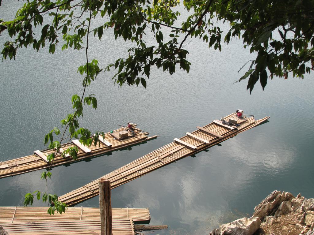 Monkey Mansion - Jungalows & Tours Khao Sok National Park المظهر الخارجي الصورة